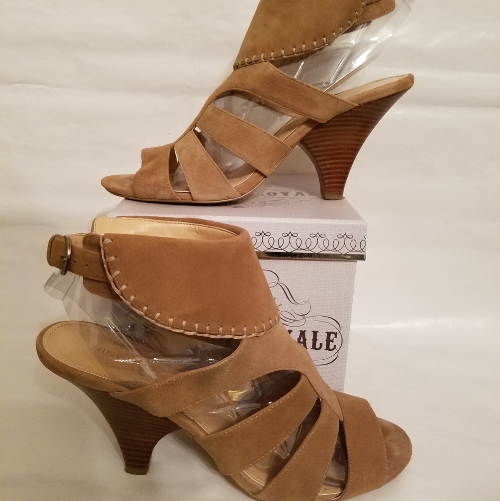 NINE WEST Dark tan suede shoes